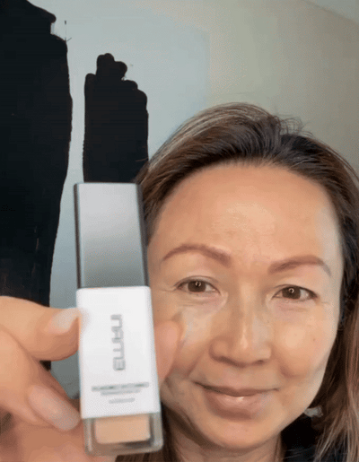 Emani Corrective Concealer gif
